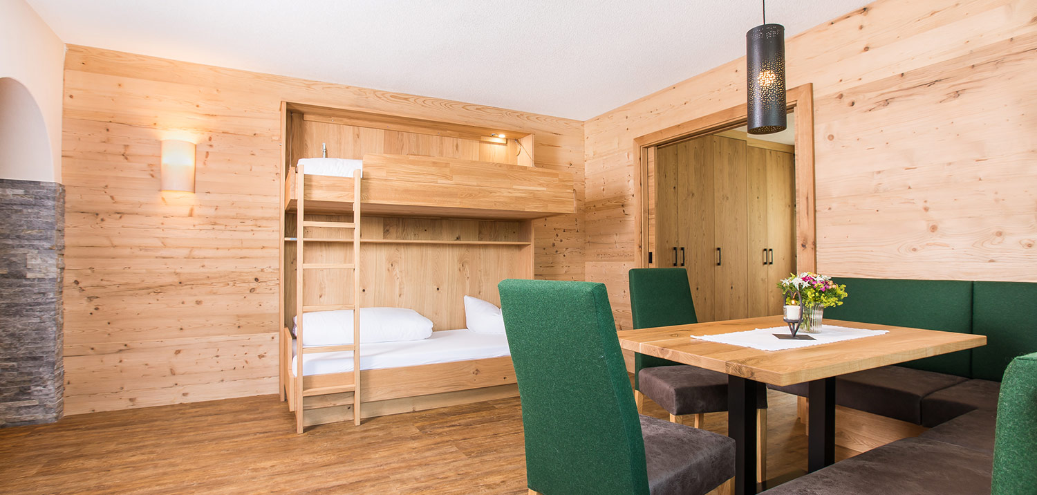 Kinder Stockbett im DZ Edelweiss vom Berg Genuss Hotel Neustift im Stubaital